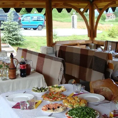 Panska Sadyba * Plave